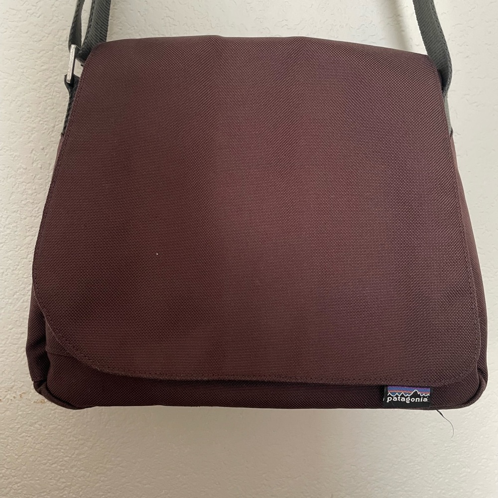 Patagonia Dark Brown Messenger Bag - Picture 2 of 4